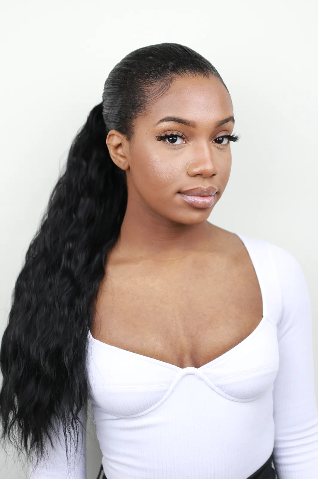 Amerie: 22-inch Heat Resistant Black Synthetic Fibre Ponytail