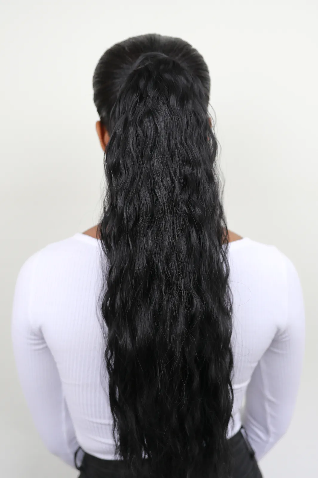 Amerie: 22-inch Heat Resistant Black Synthetic Fibre Ponytail