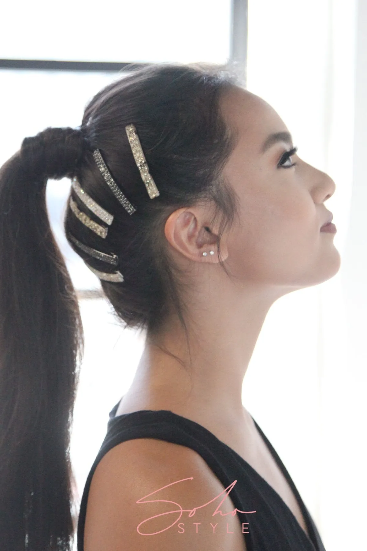 Black crystal hair clip