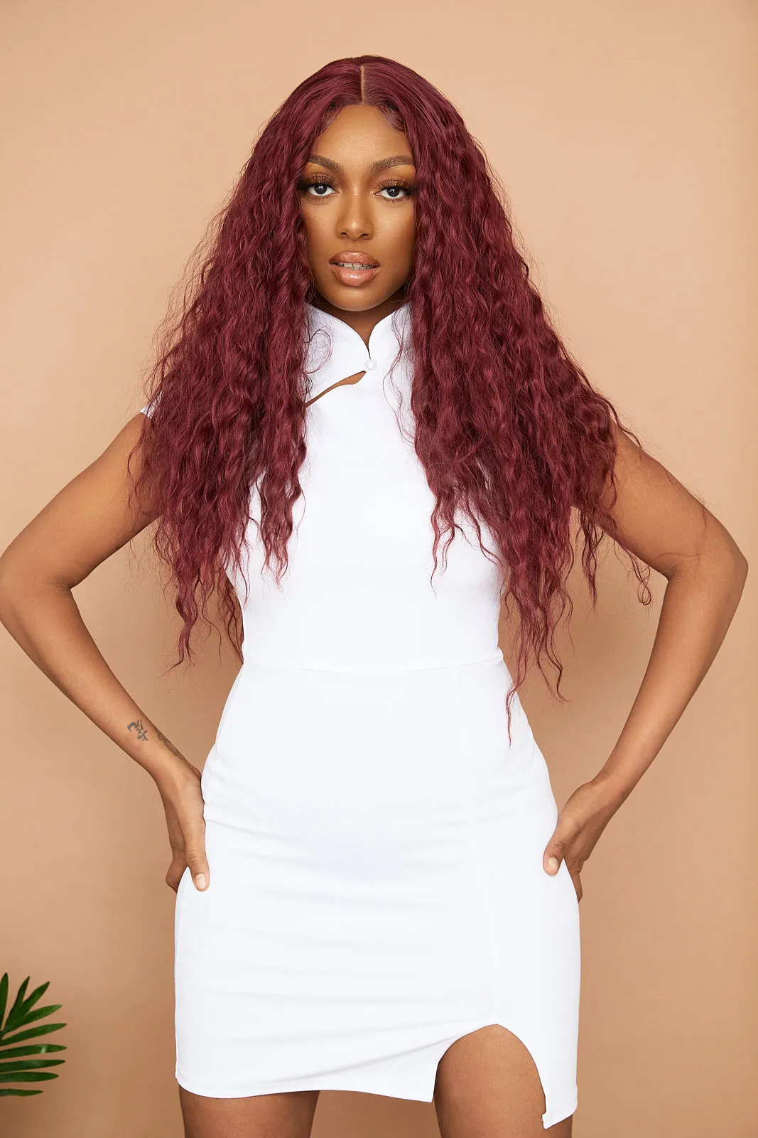 Ivy: 26-Inch Long Heat Resistant Synthetic Fibre Red Wig