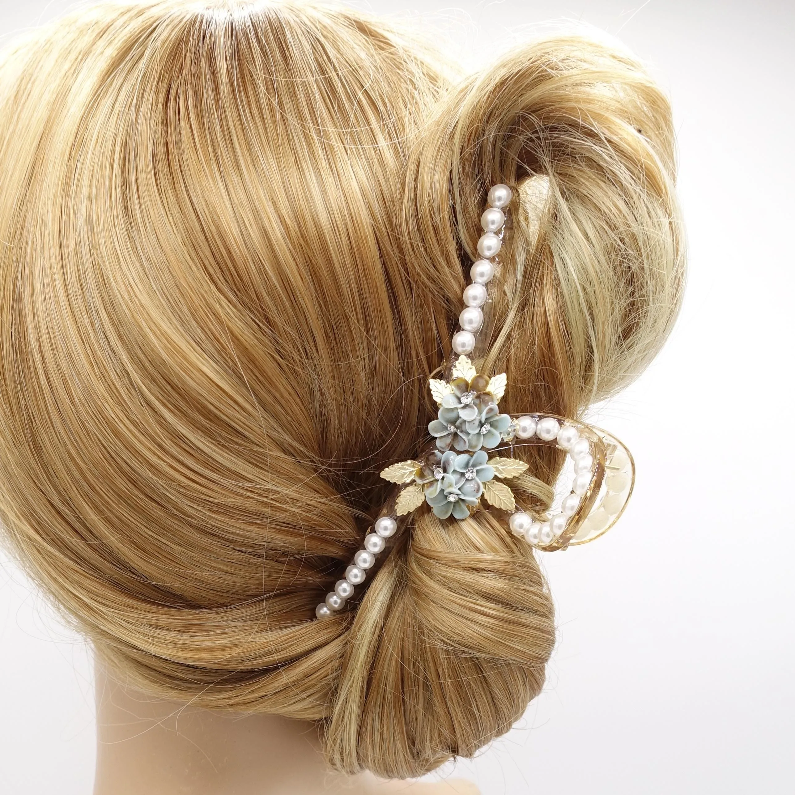 pearl hair claw, petal hair claw, flower hair claw for occasion